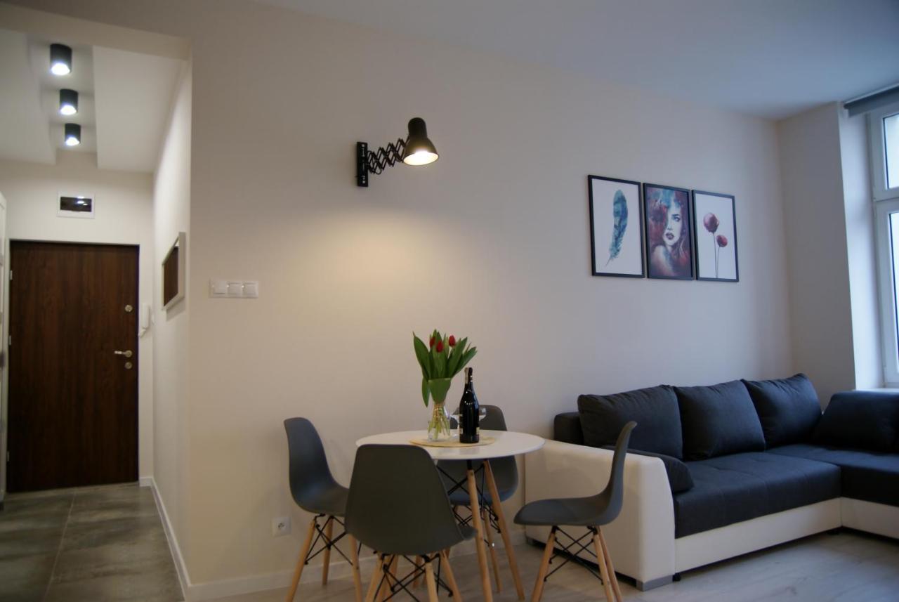 Charming Apartment In The City Centre, Lodz Exterior photo